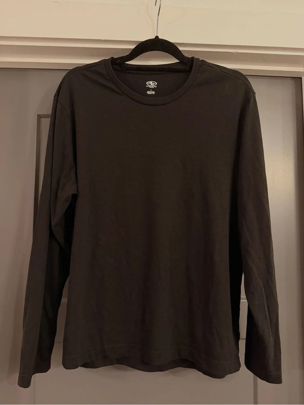 Athletic Works Black Long Sleeve Crewneck T-Shirt L